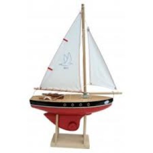 Voilier en bois navigable sur bassin,  coque de couleur rouge, voile blanche, fabriqué en France, 30 cm